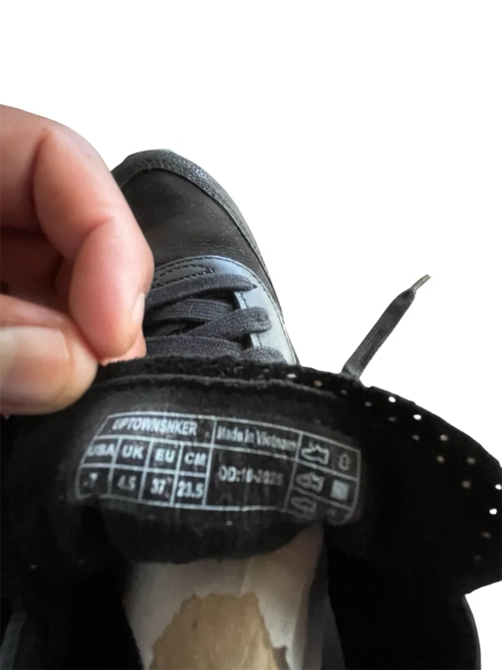 Vionic‎ Uptown Lace Up Sneakers Black Sz 7 NWOB